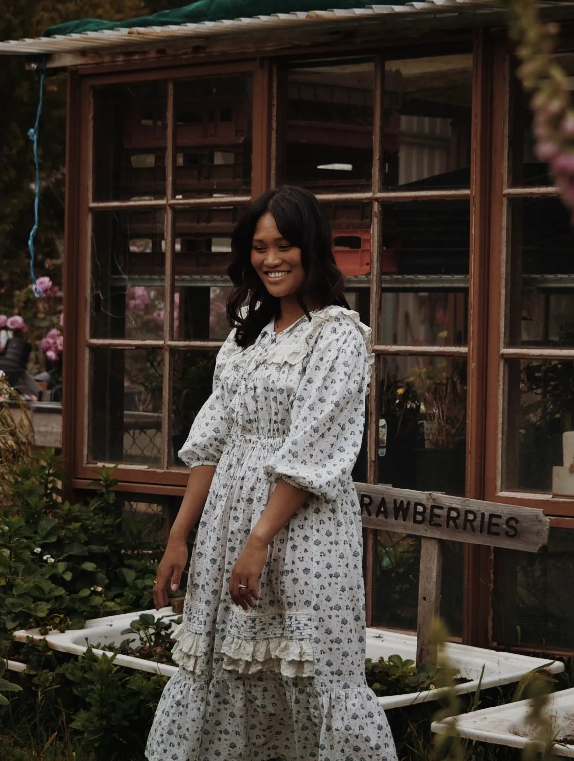 100% RECYCLED COTTON - ABERDEEN BLUE ROSE FLORAL DRESS