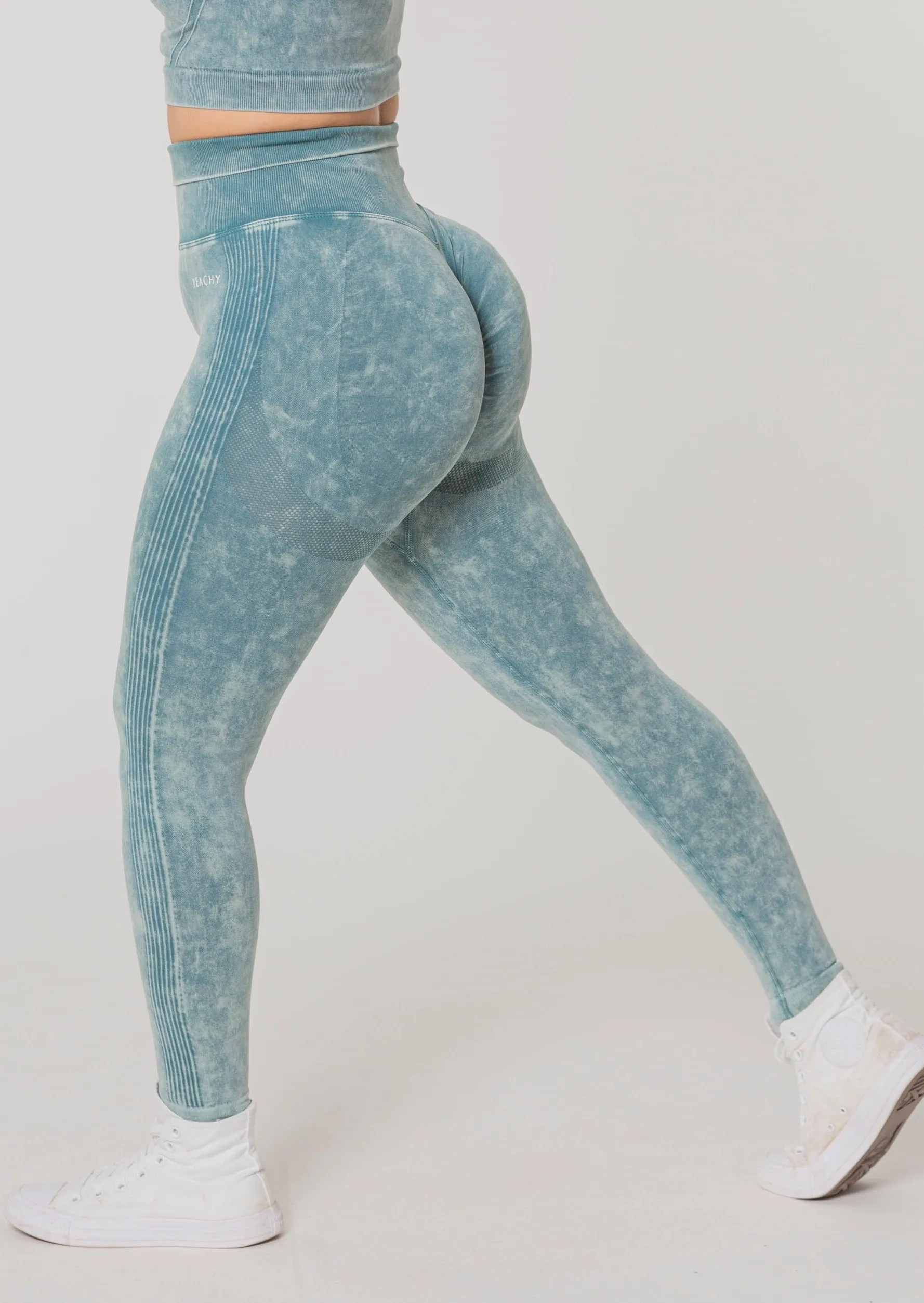 (BESCHREIBUNG BEACHTEN) Vision Scrunch Leggings (Acid Wash Edition) [LASTCHANCE]