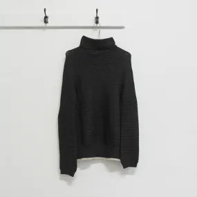 contrast hem turtleneck jumper