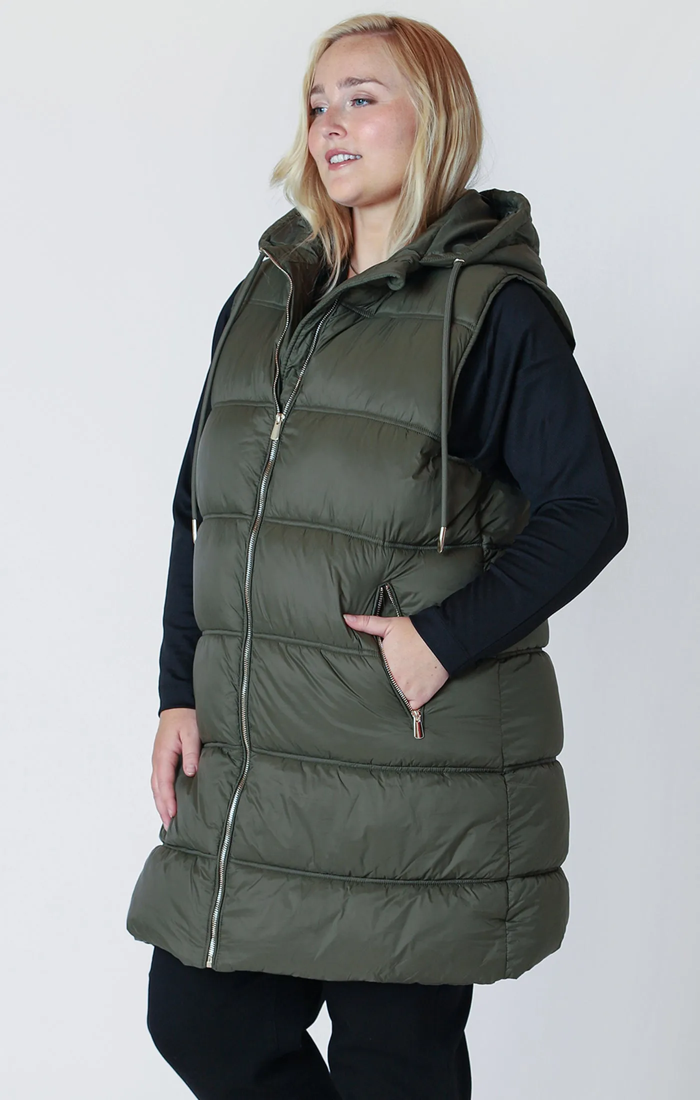 Hooded Puffer Vest (Dex) (Plus)