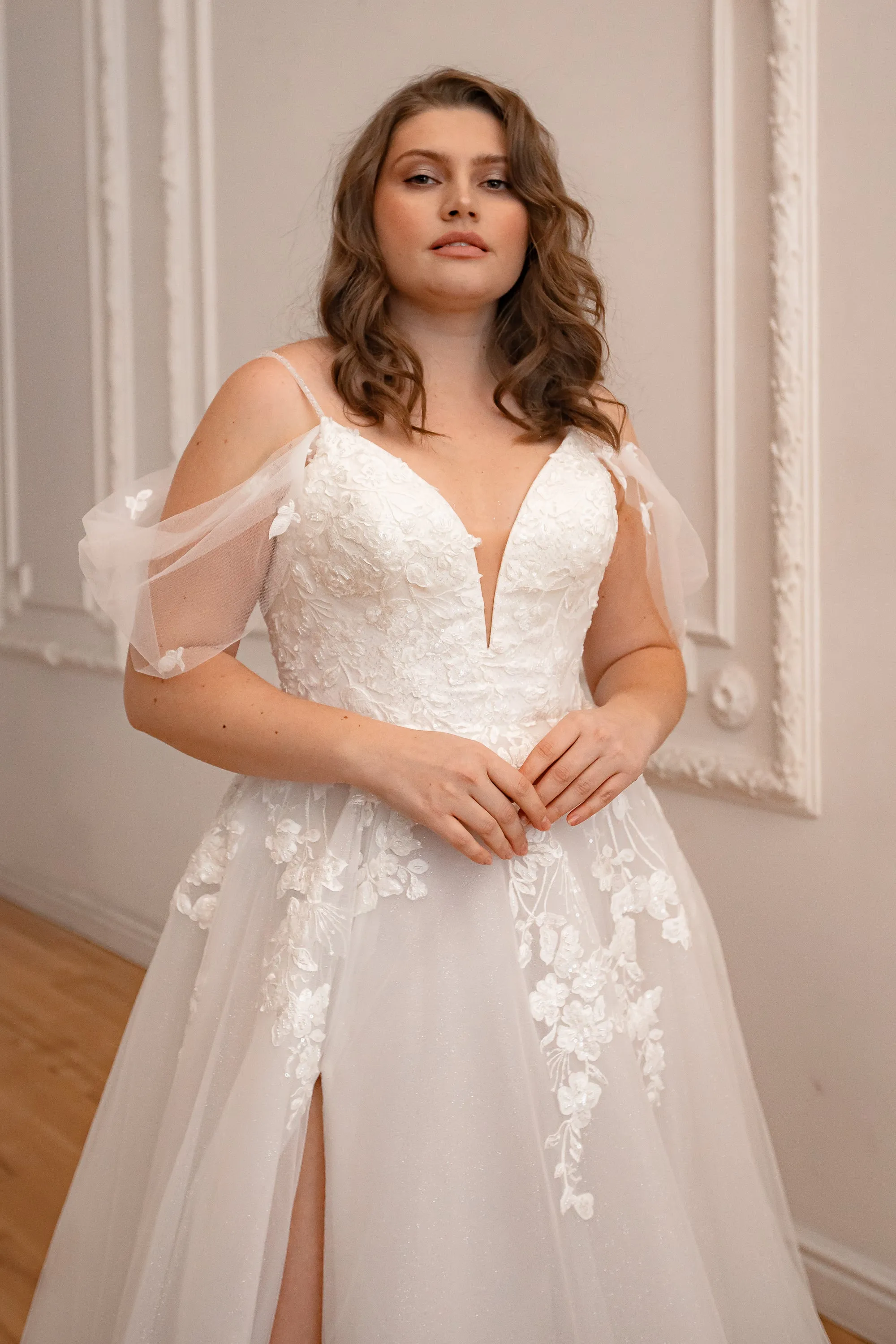 Plus Size Floral Lace Wedding Dress Altsoba