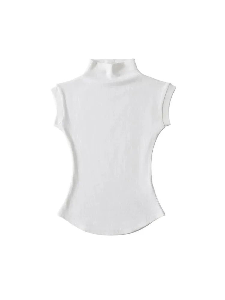 Sleek Sleeveless Turtleneck Top: Chic Streetwear Fashion Icon