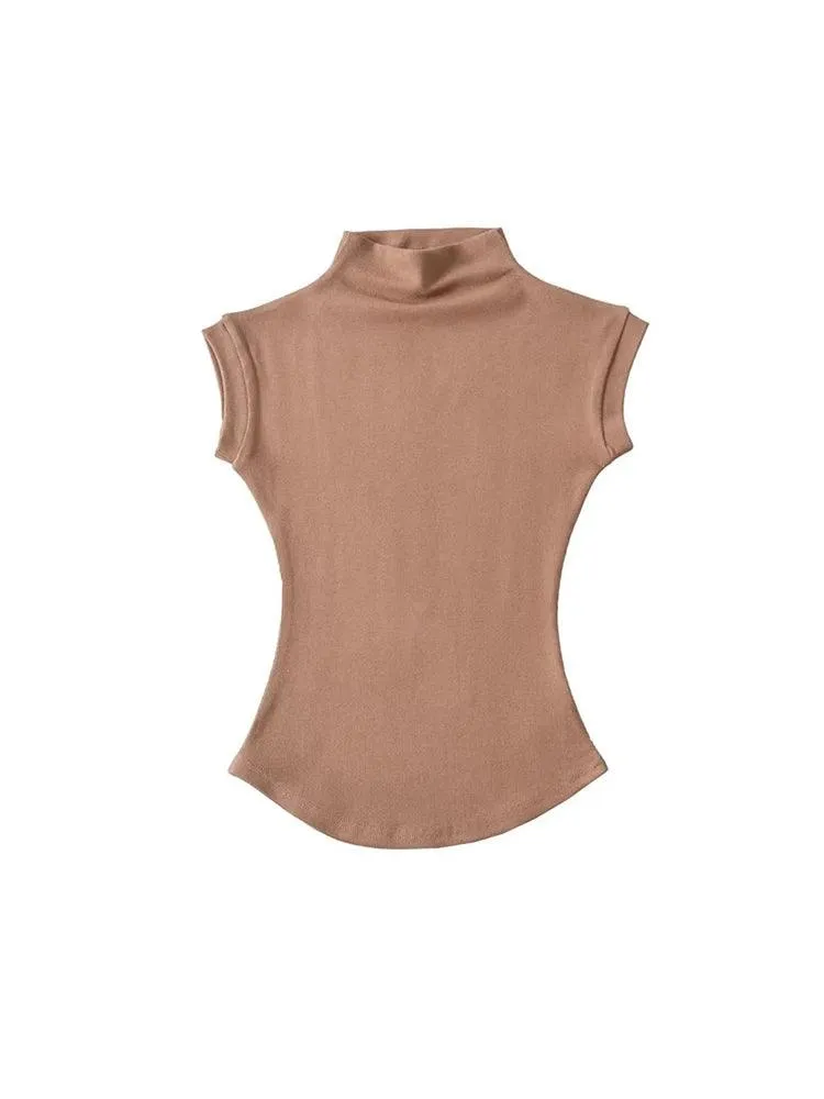 Sleek Sleeveless Turtleneck Top: Chic Streetwear Fashion Icon