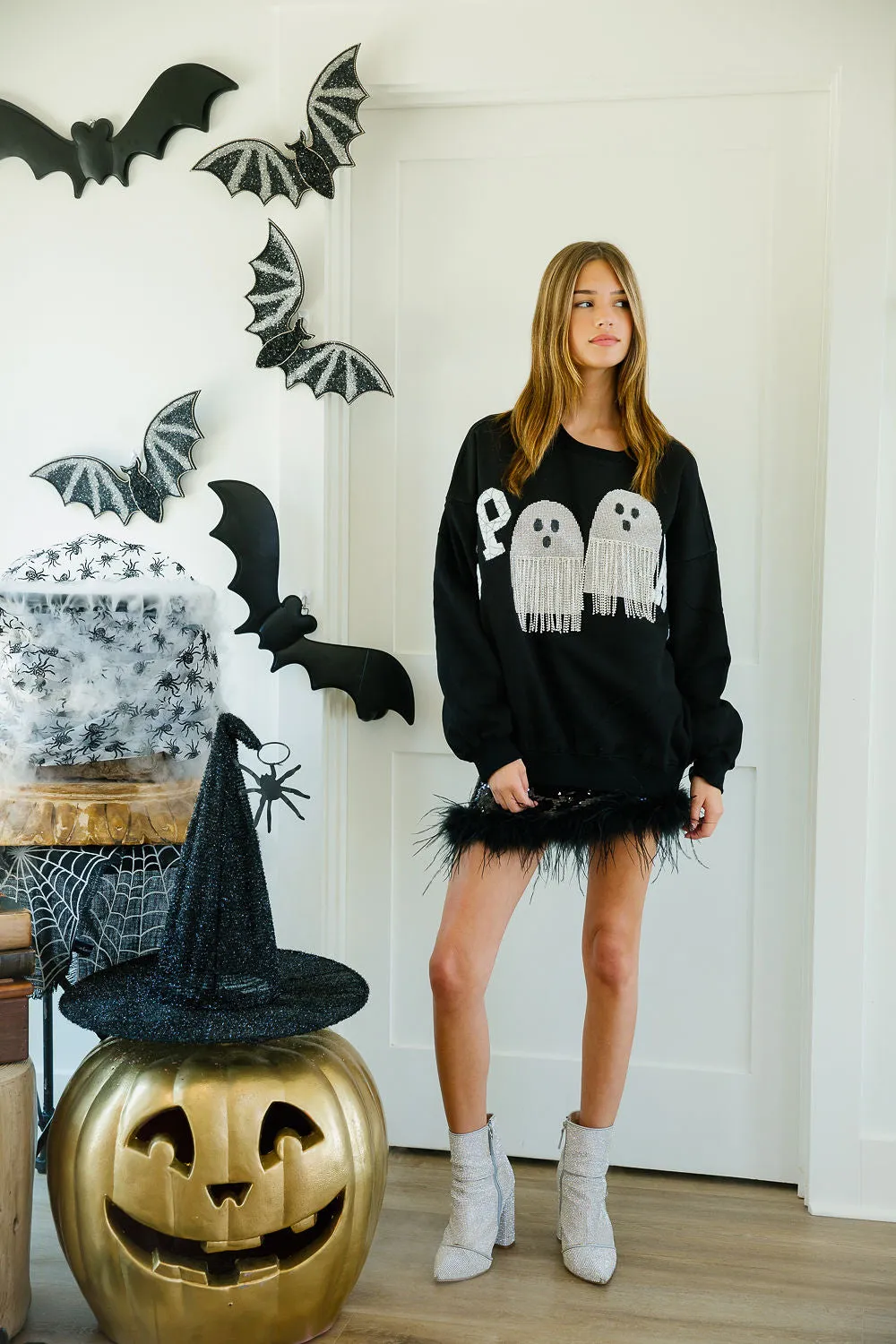 SPOOKY FRINGE BLACK PULLOVER