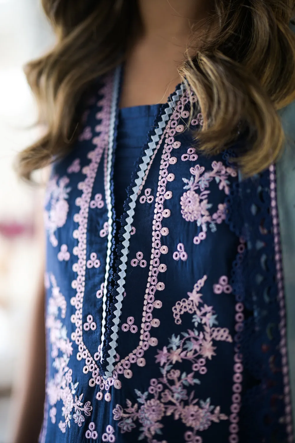 Summer Luxury Lawn '24 - Zainab (Navy Blue )