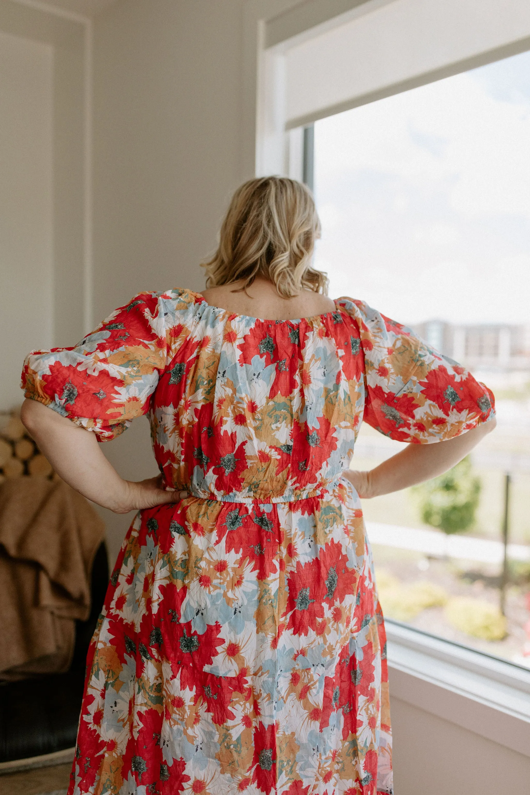 The Gerbera Puff Sleeve Floral Dress - PLUS